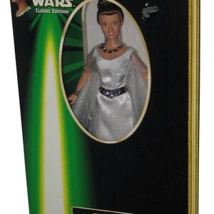 Star Wars Classic Edition Doll Princess Leia